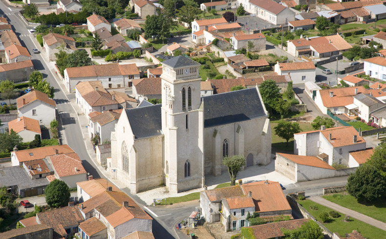 vue-aerienne-eglise